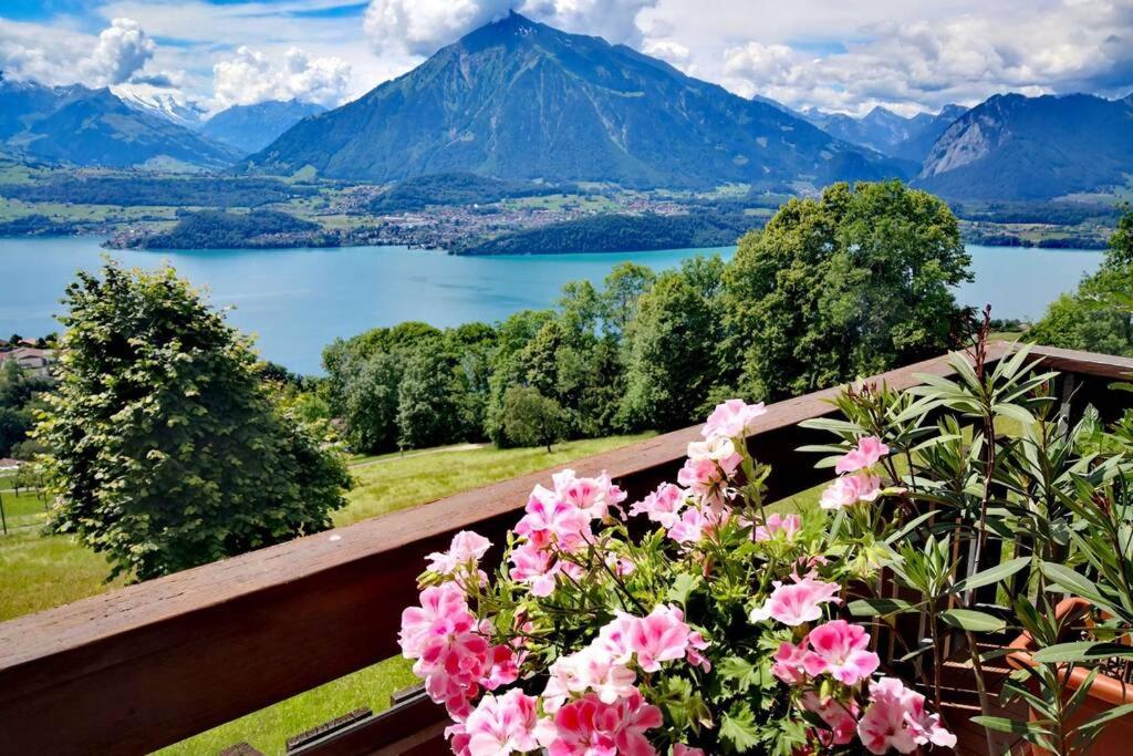 Chalet Xanadu with Amazing Alps & Lake View - Housity