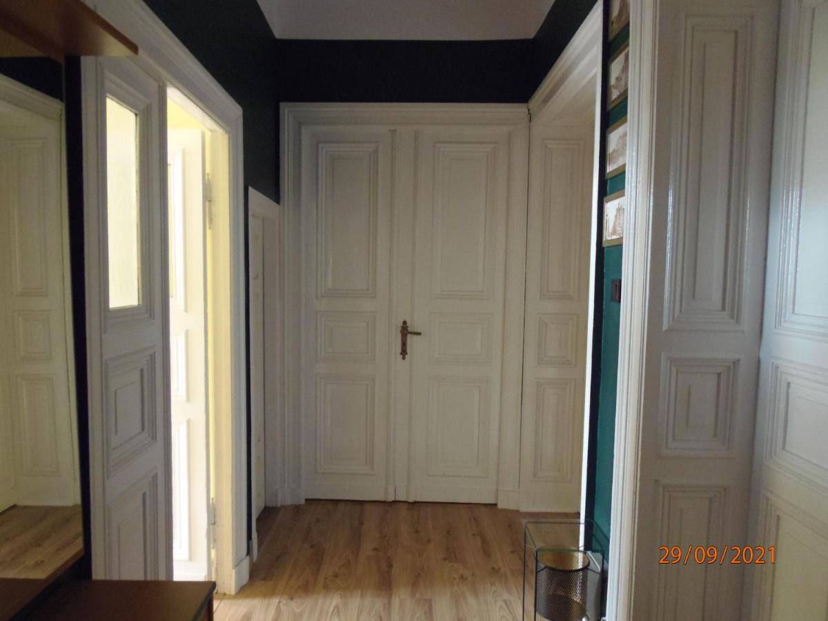Apartament Kasztanowy - Housity