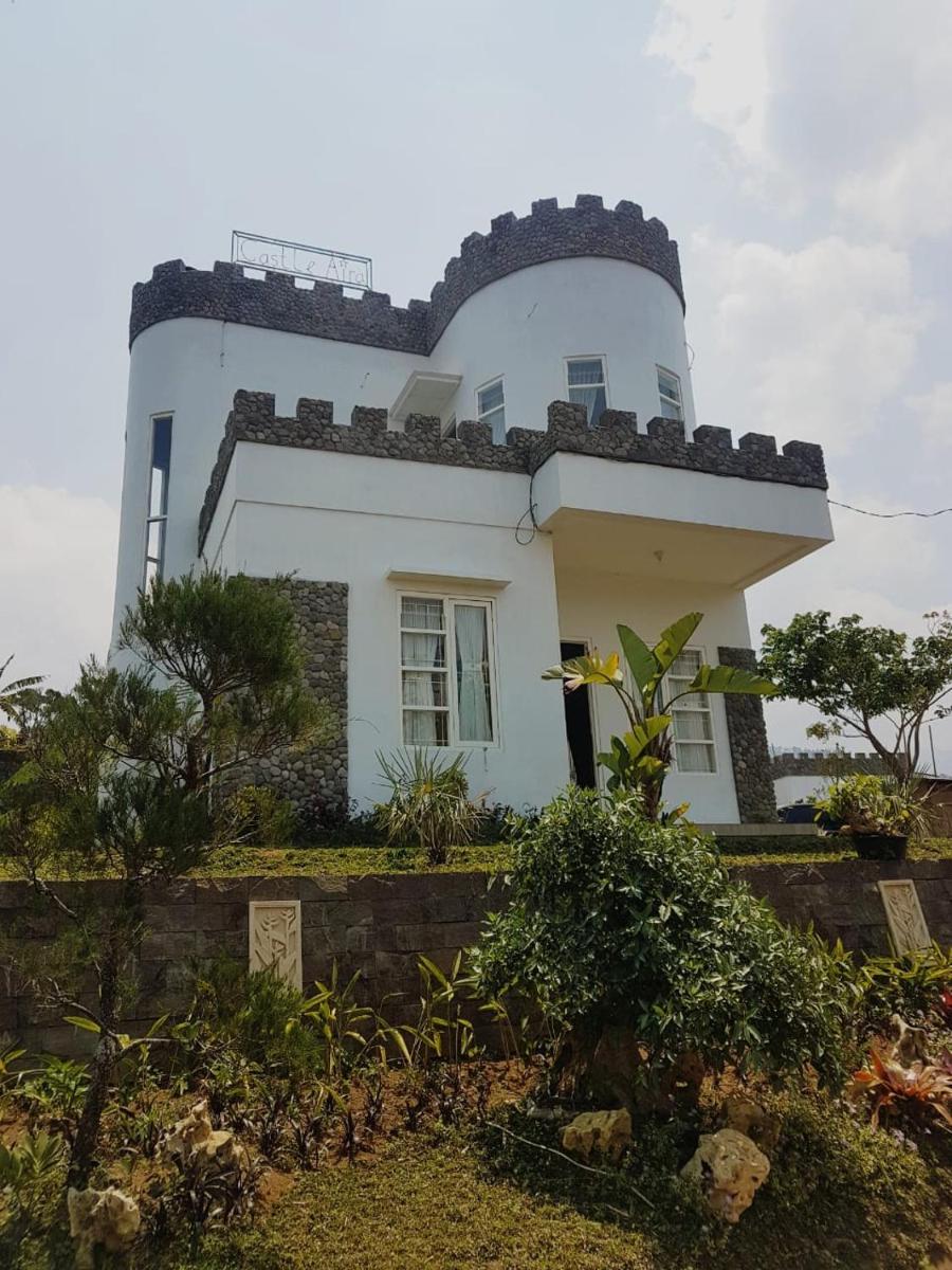 Villa Castle Aira - Housity