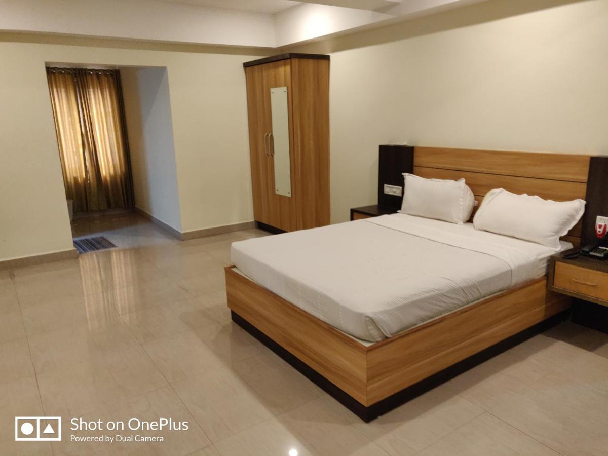 Hotel Sree Gokulam Apartments - Housity