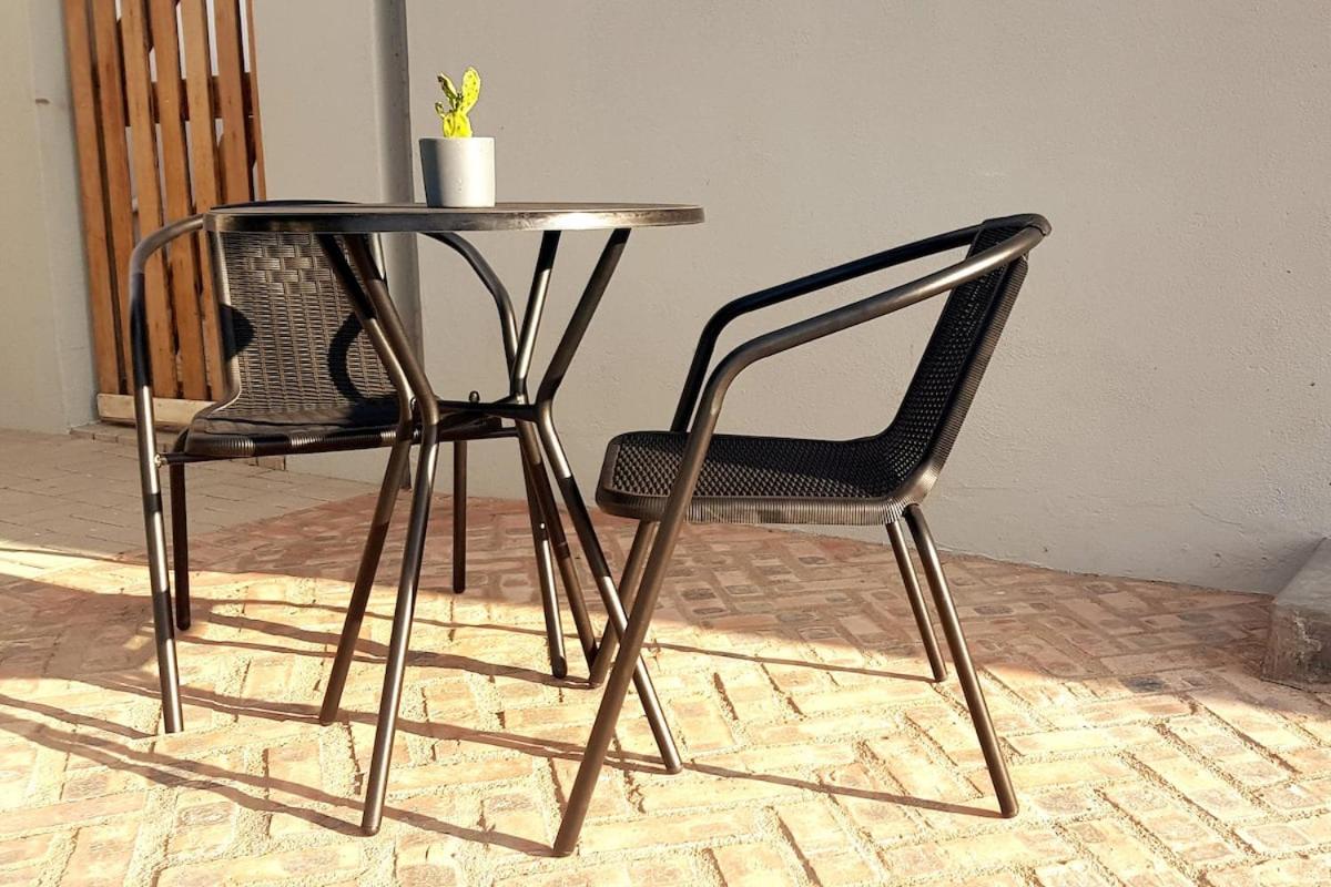 Amelia Guestroom - Housity