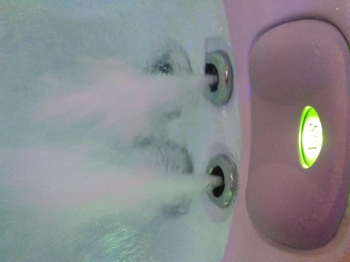 Le Ptit Spa de L'Abbaye Suite love et Spa privé - Housity