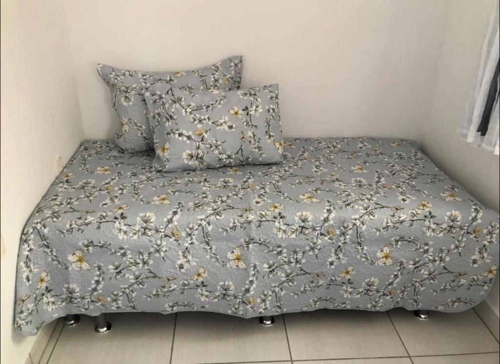 Suitetrails - Apartamento em Floripa -ao lado do Aeroporto e juntinho as praias do Sul da Ilha
