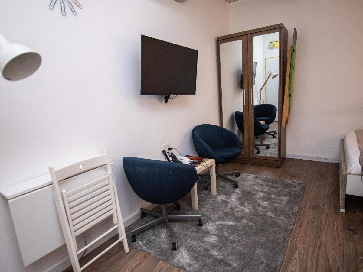 Yellow Door Apartments - Housity