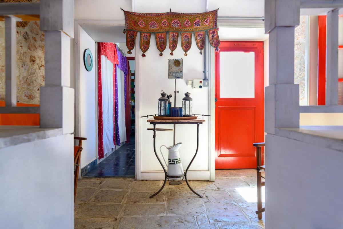 Aphrodite Villas Halki - Studio Rosa - Housity