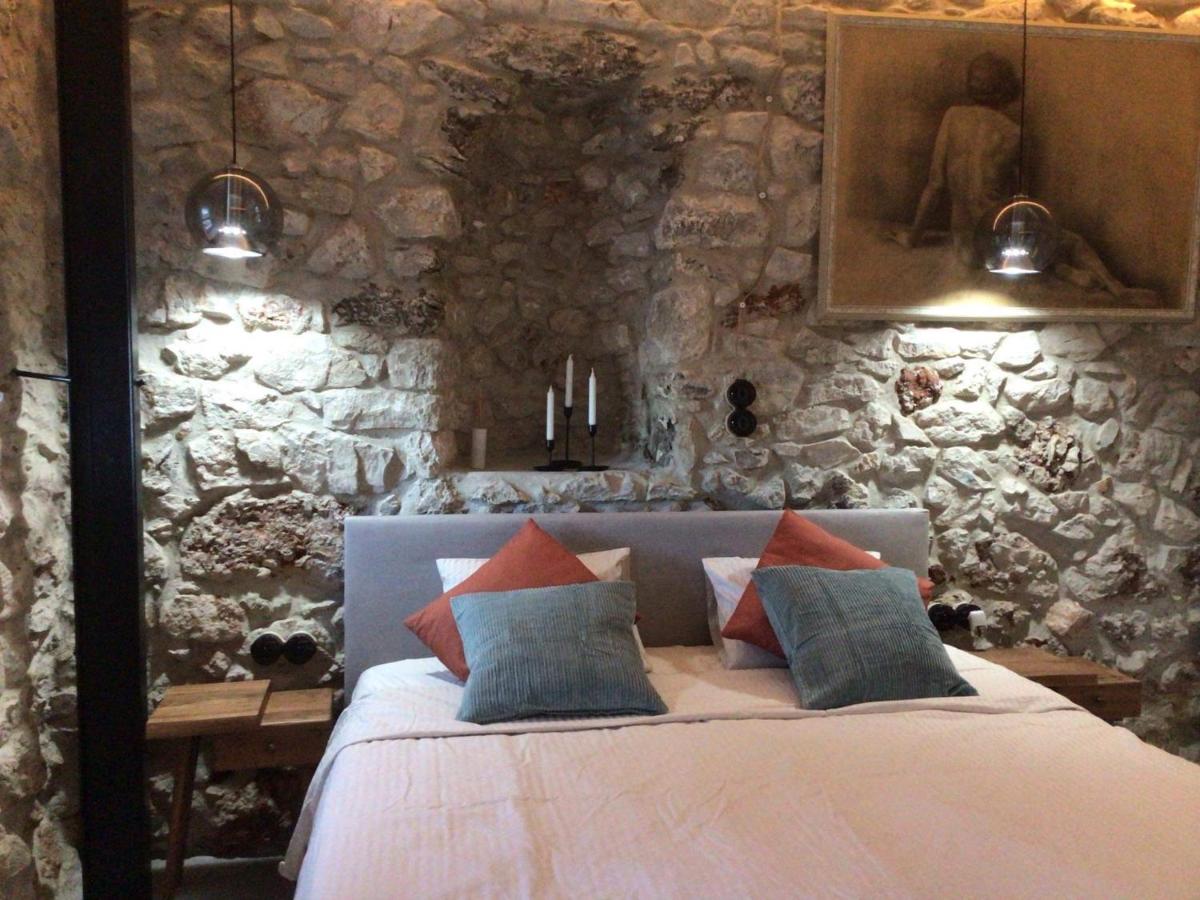 Laryssiou Suite - Housity