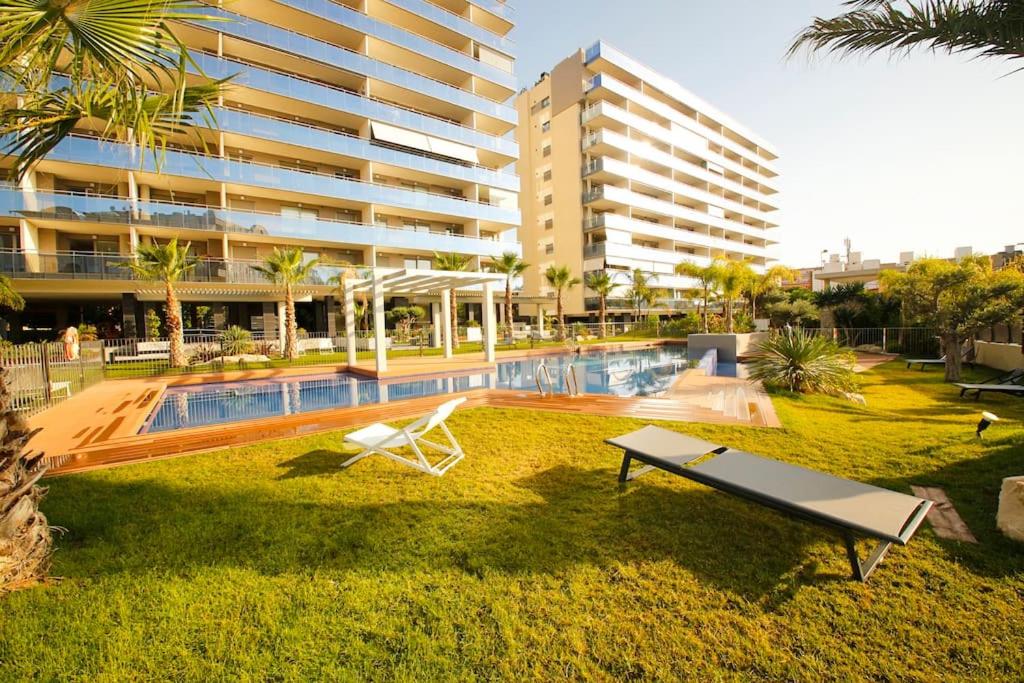 Lovely apartment with pool, AC and a great terrace - Housity