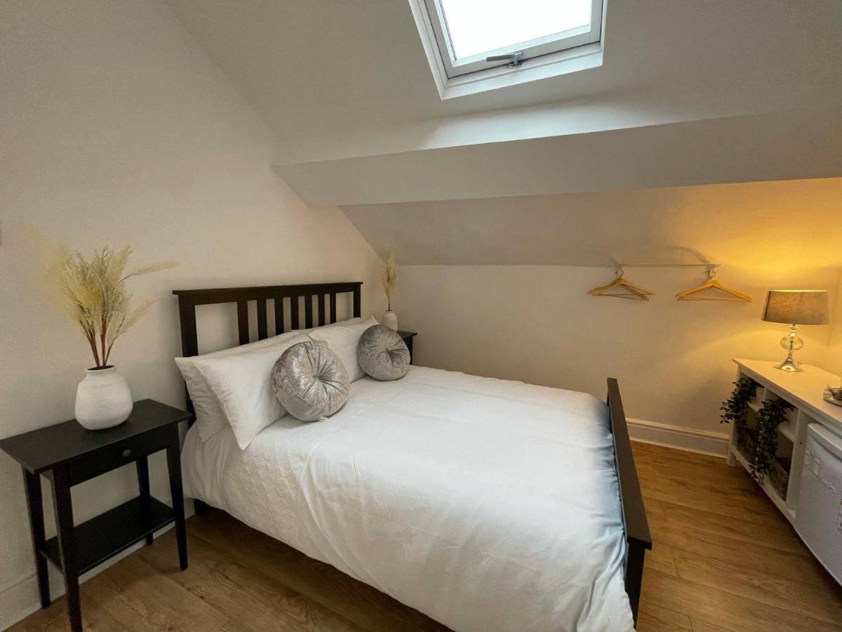 CityStays Rooms with Free Parking - Housity