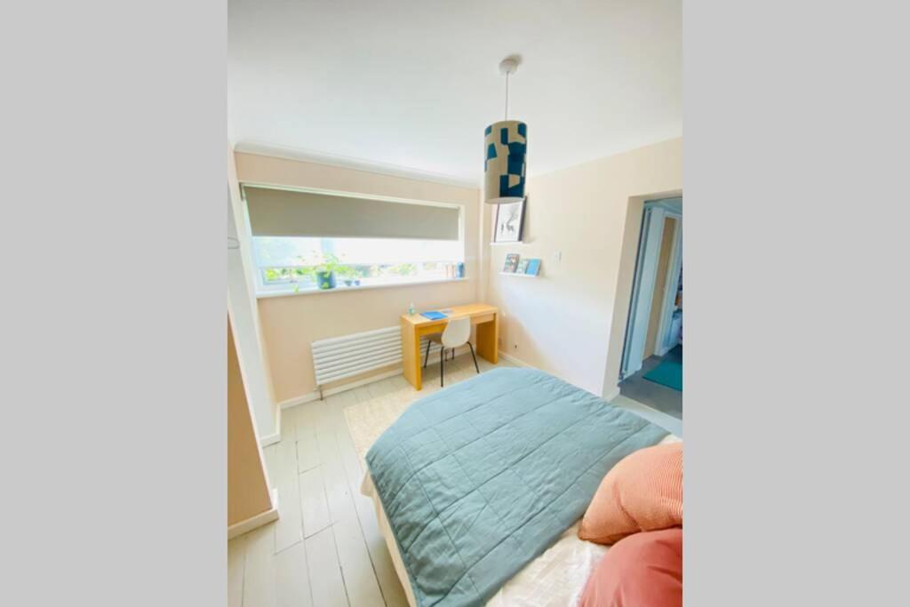 The Yellow Door Whitstable - Peaceful retreat close to beach - Housity