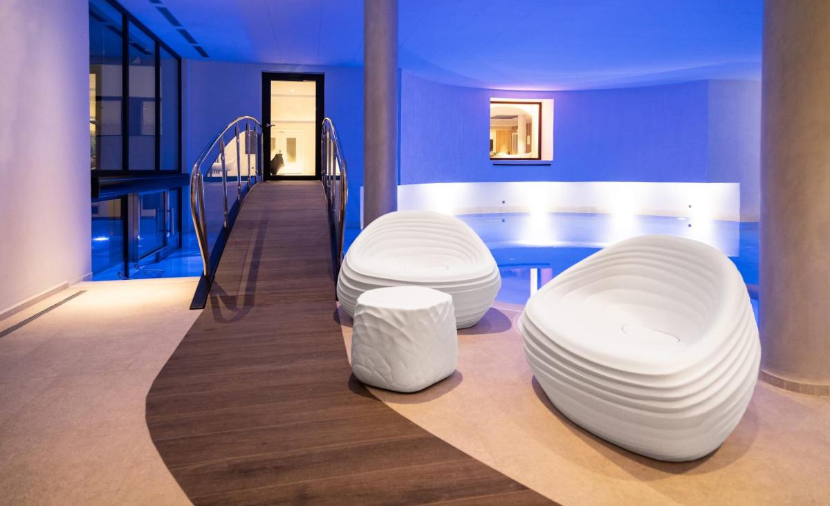 Coin salon dans l'établissement 6717 Nature Hôtel & Spa Le Clos des Délices