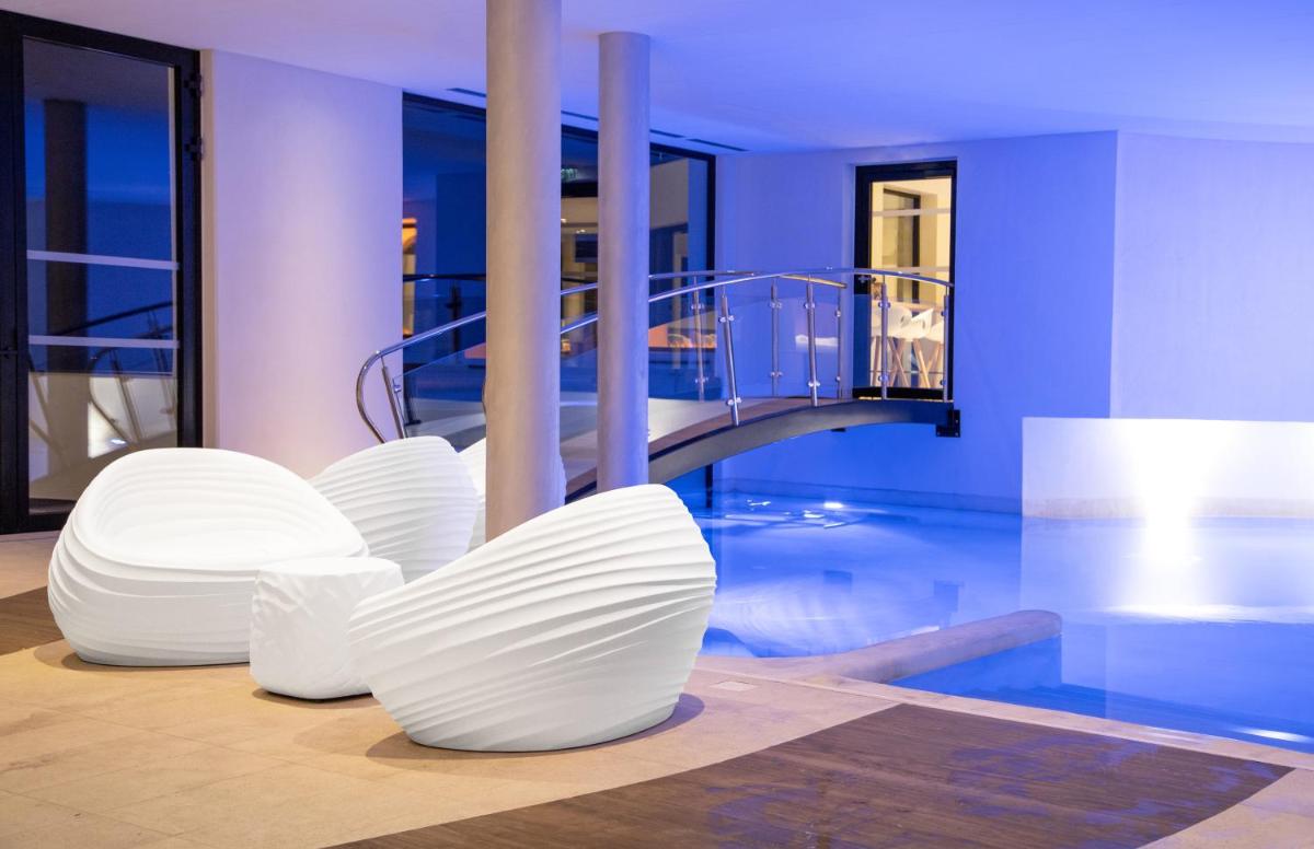 Piscine de l'établissement 6717 Nature Hôtel & Spa Le Clos des Délices ou située à proximité