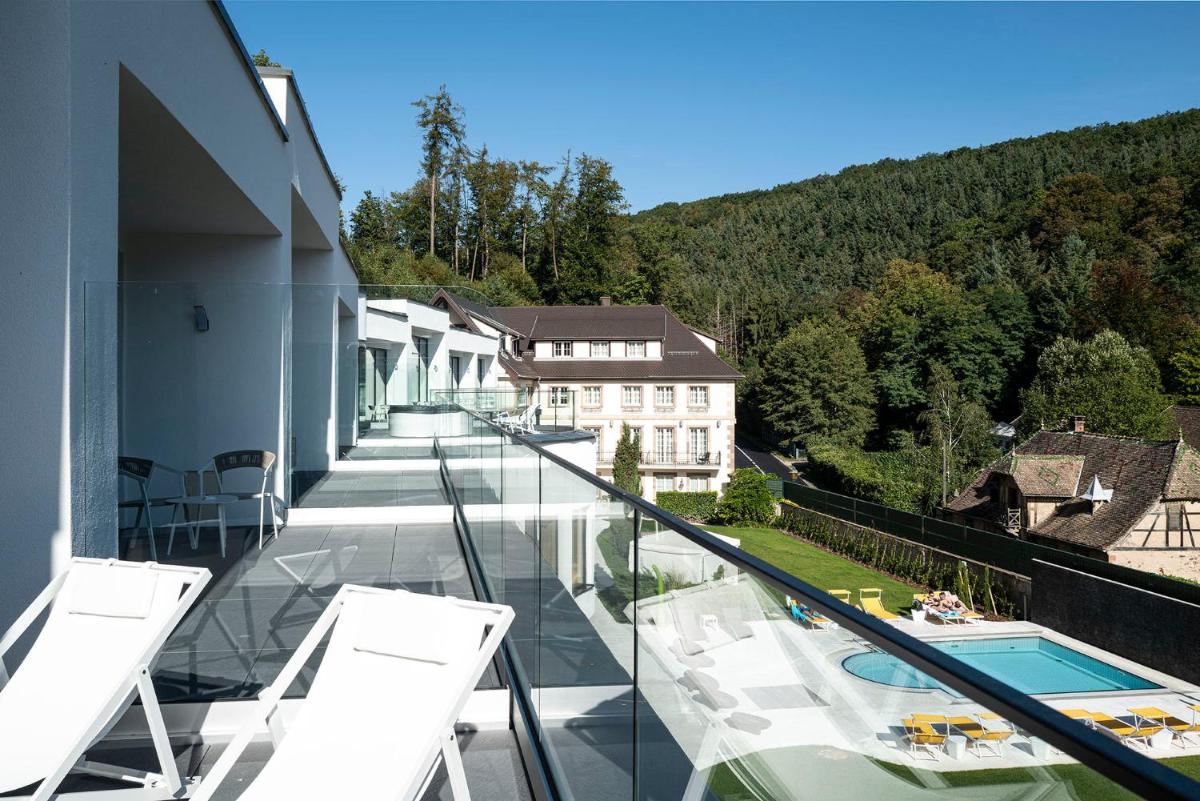 Piscine de l'établissement 6717 Nature Hôtel & Spa Le Clos des Délices ou située à proximité