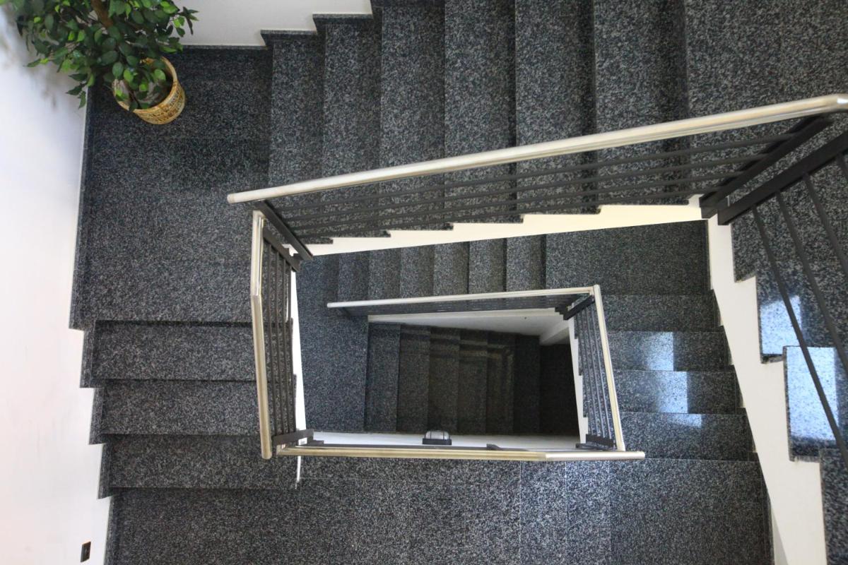 Hotel Sant Celoni - Housity