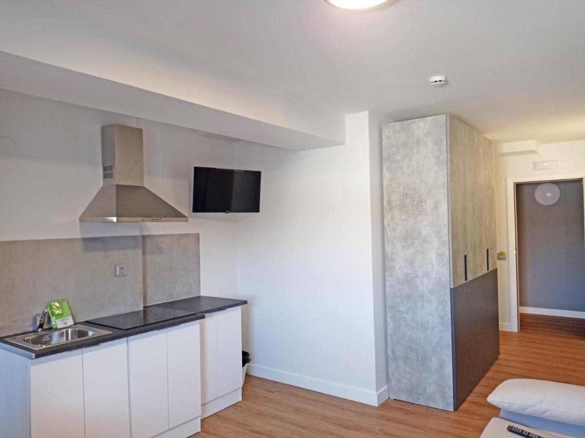 Apartamentos Santander Maliaño Suites 3000 - Housity
