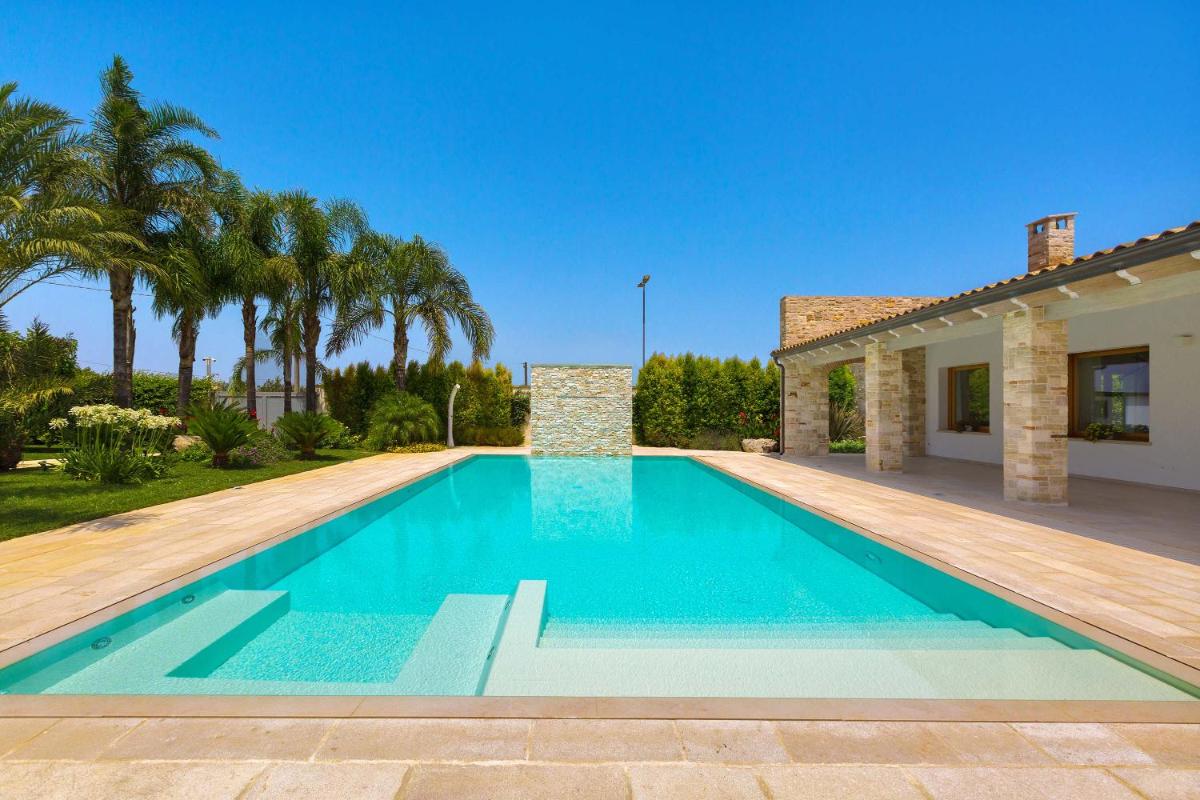 Villa Marodi' Luxury House by BarbarHouse - Housity