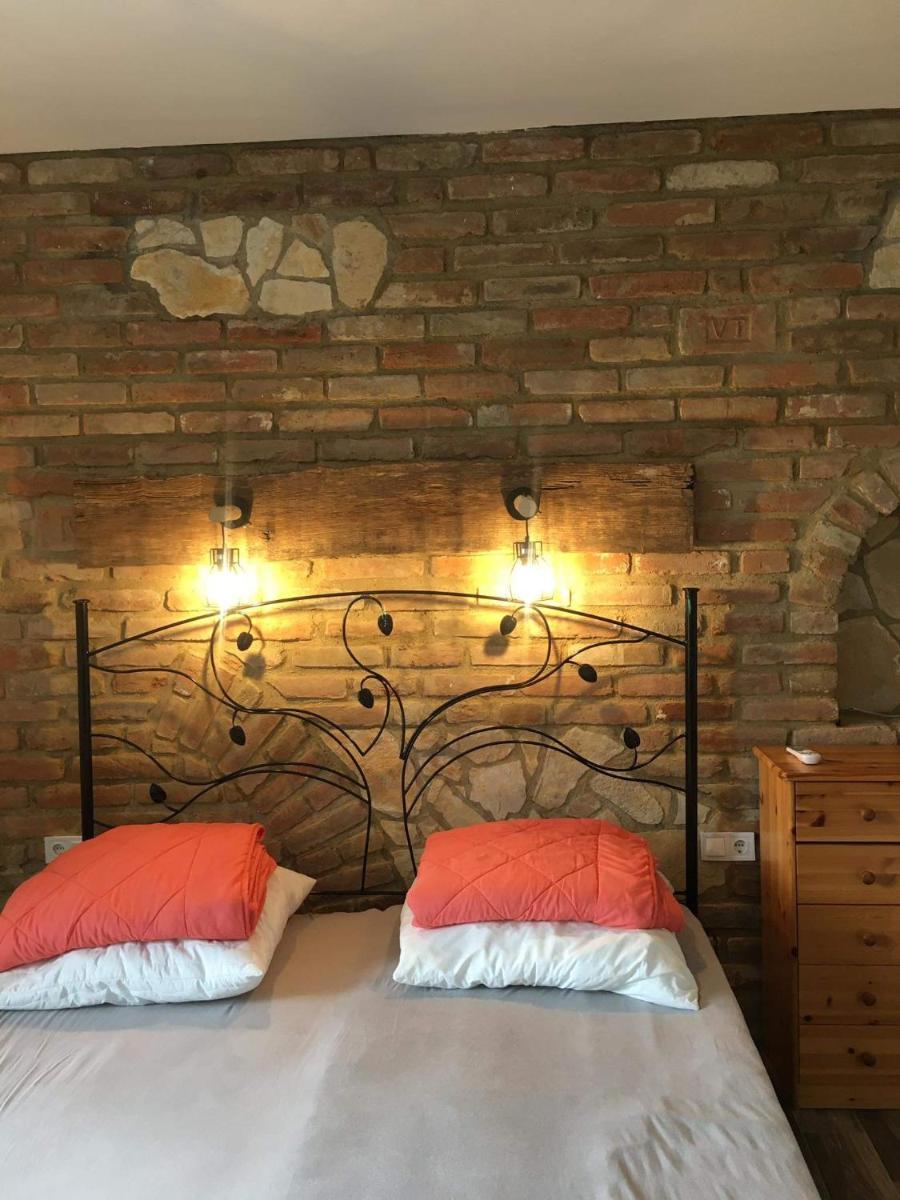 Cuki Apartmanok - Housity