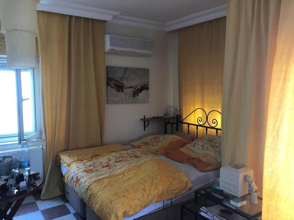 Villa Side - Housity