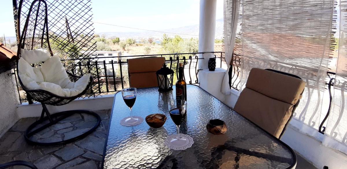 House Loft by Kiki's Villa with unlimited Volos and Pelion View - Housity