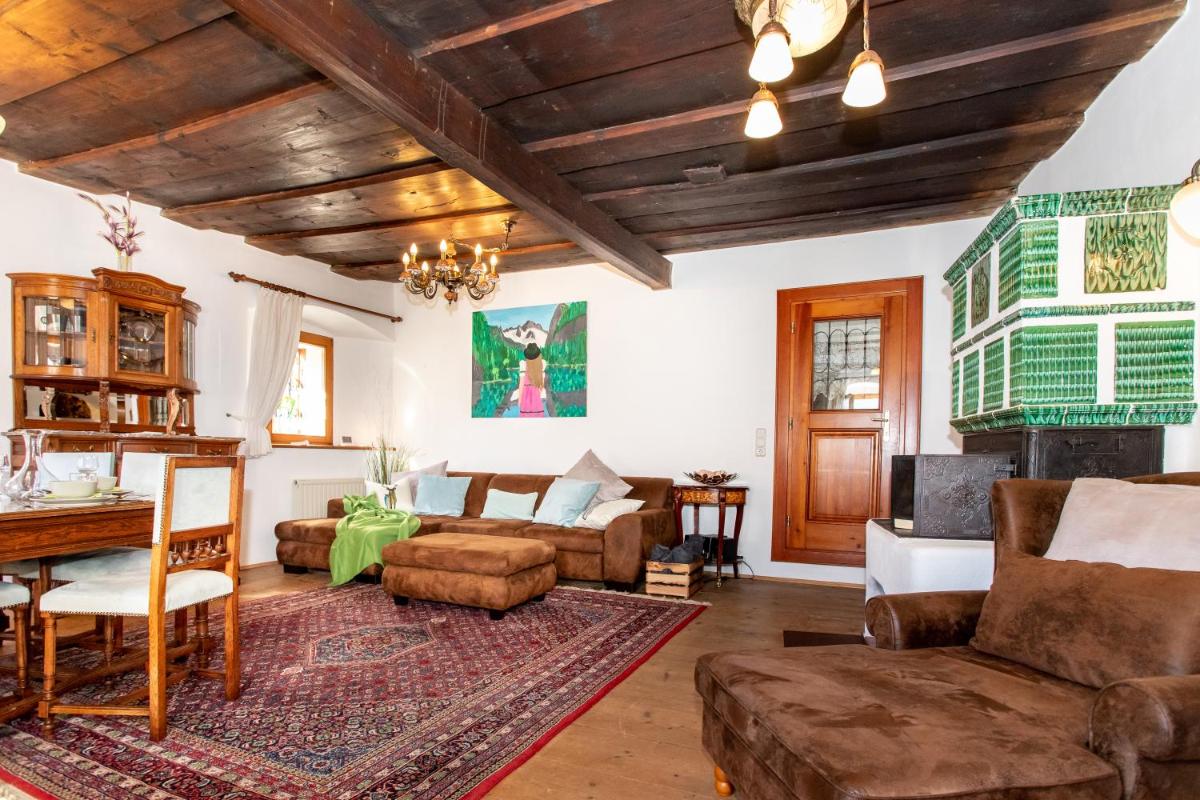 Historic Lakeview Apartments Hallstatt - Housity