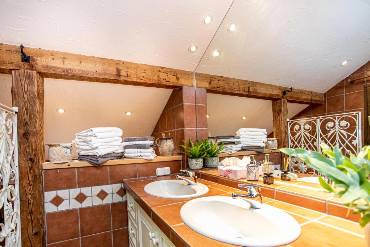 Historic Lakeview Apartments Hallstatt - Housity