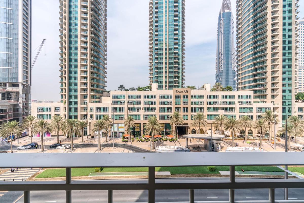 LuxBnB Standpoint Tower BLVD Views - Housity