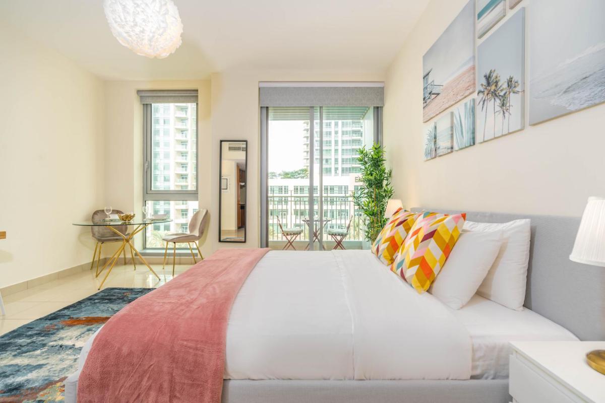 LuxBnB Standpoint Tower BLVD Views - Housity