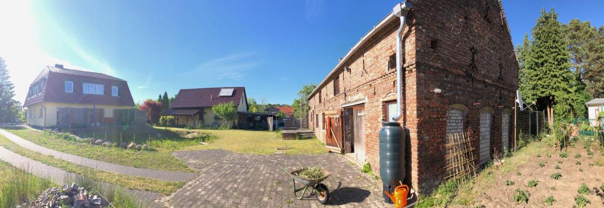 Apartment im OG zwischen See und Wald mit großem Garten - Housity