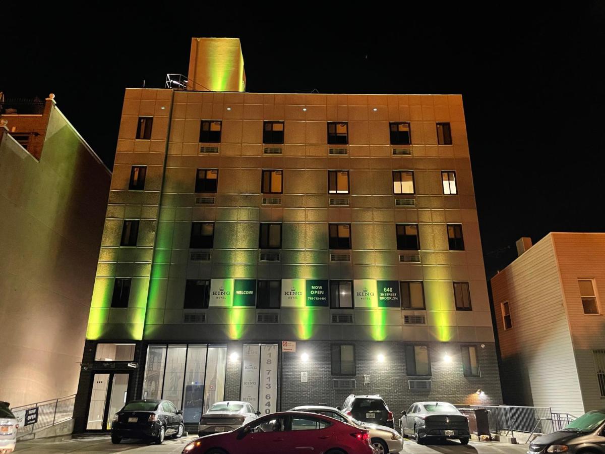 King Hotel Brooklyn Sunset Park - Housity