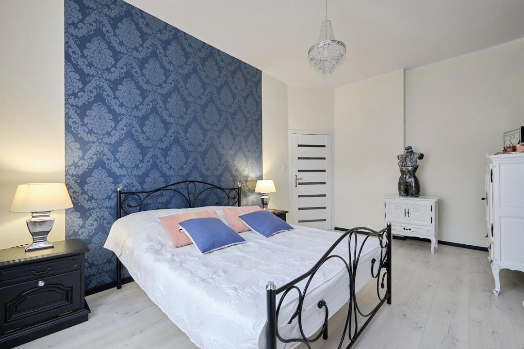 Art Apartment Szczawno Zdrój - Housity