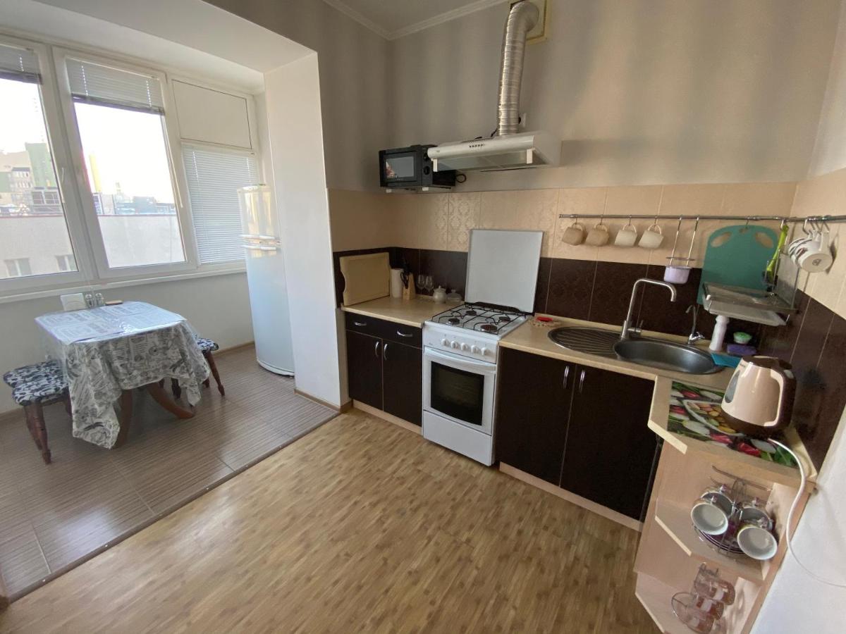 Suitetrails - Podillia modern apartment