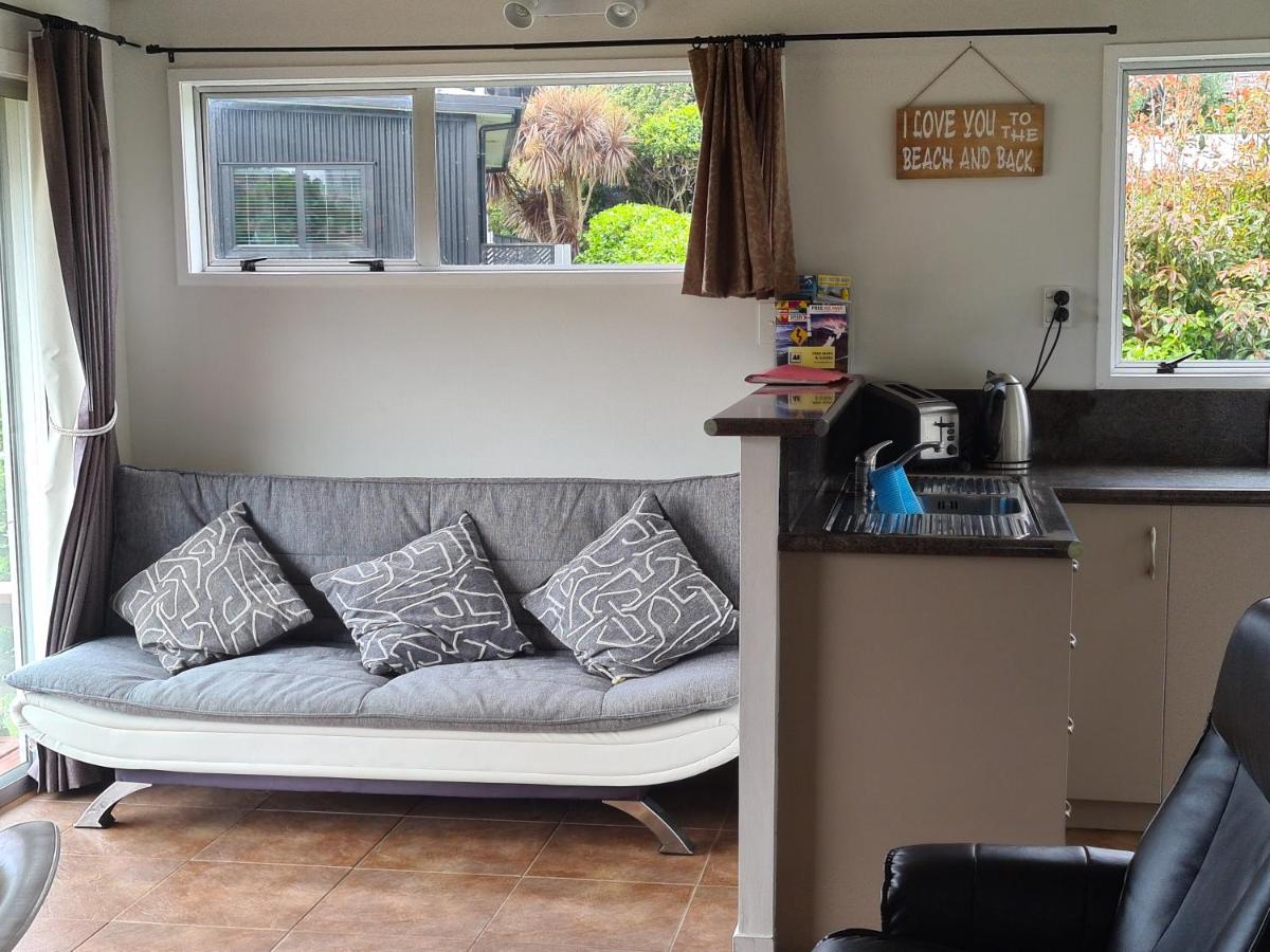 Hot Water Beach Cottage - Housity