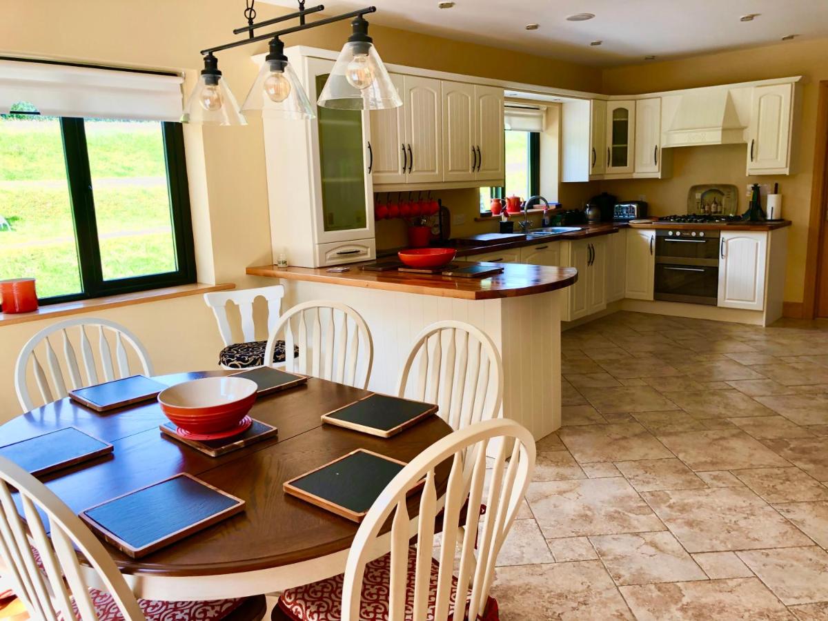 Ballyhourode House - Housity