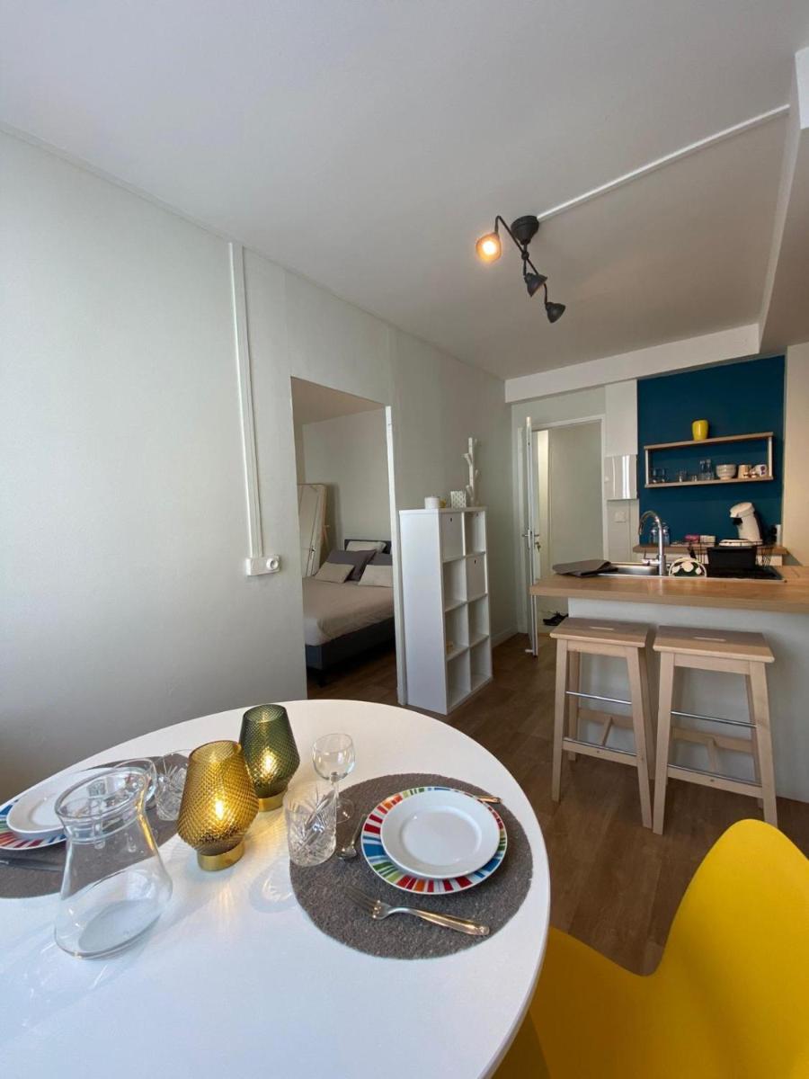 Cosy T1 ! Proche commerces et axes routiers - Housity
