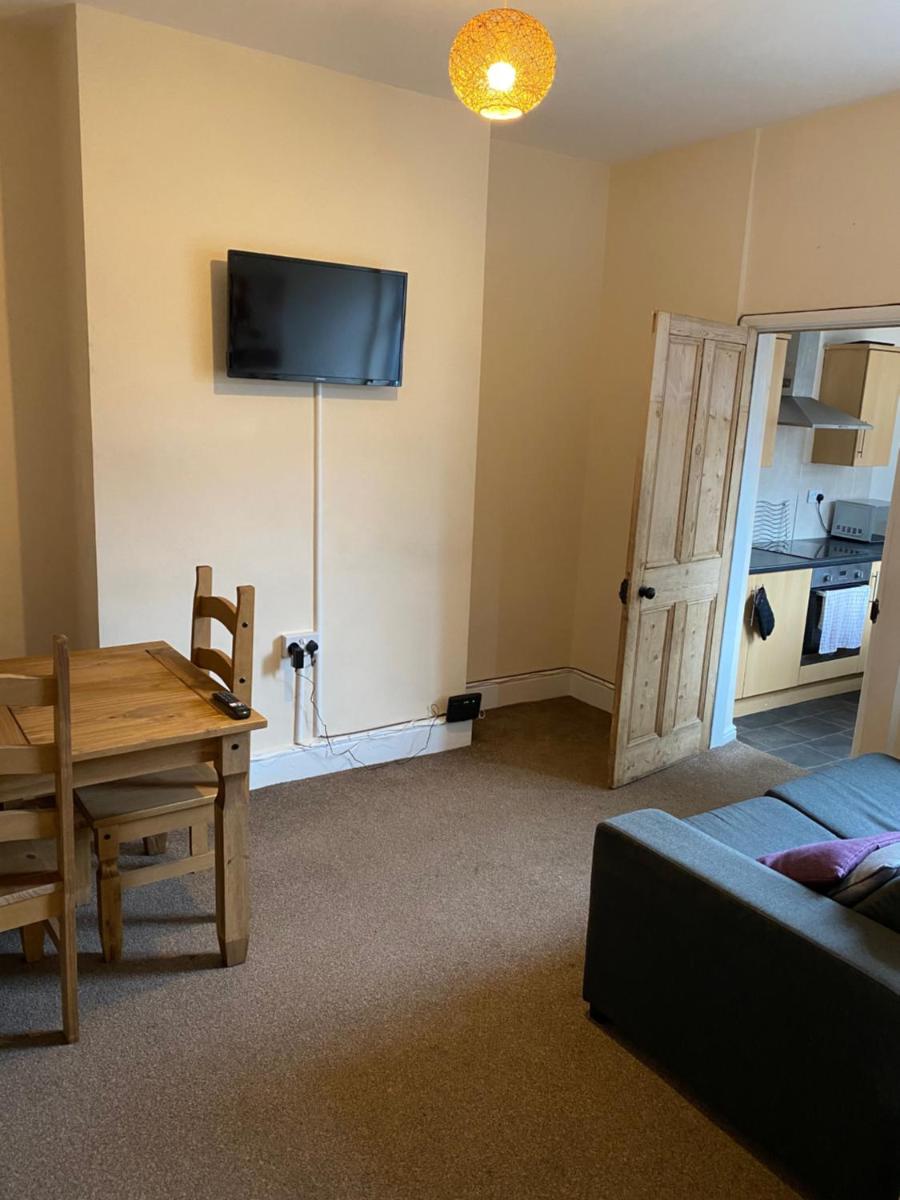 Seventy Seven - Housity