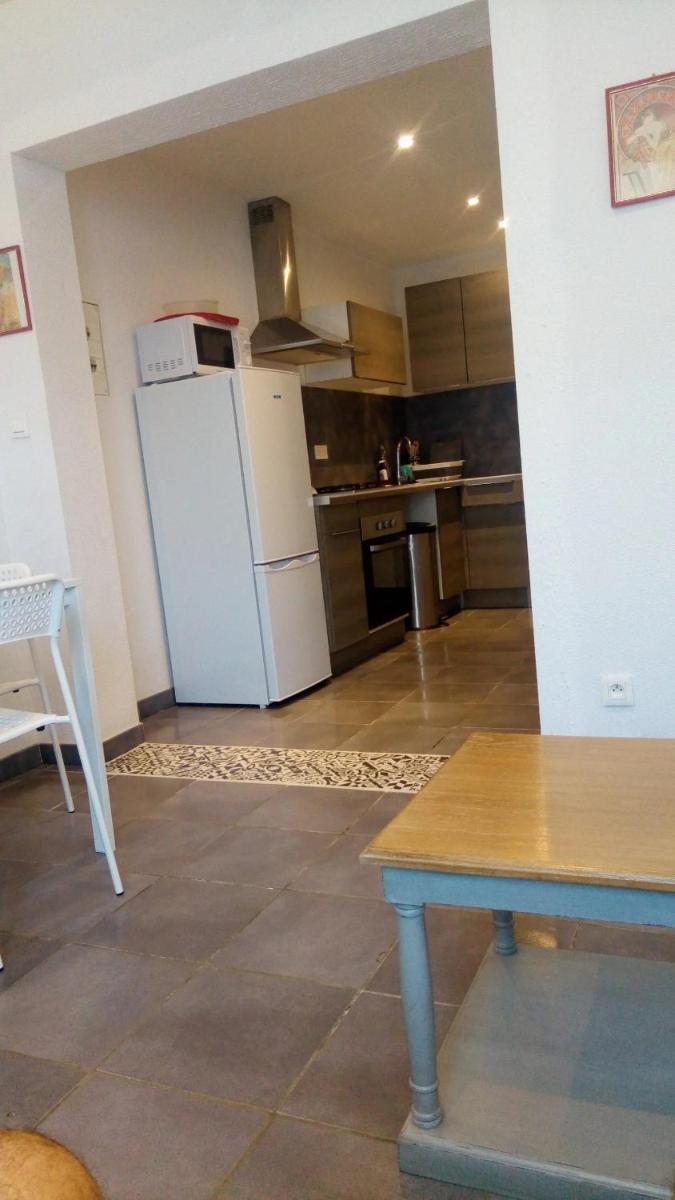 Canet : agréable maison au calme pour 8 personnes. - Housity