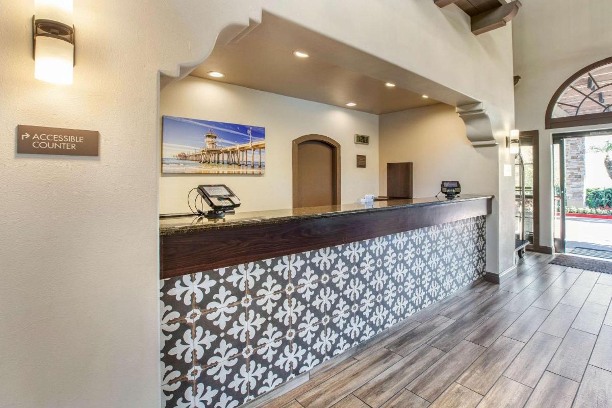 Comfort Inn & Suites Orange County John Wayne Airport - Housity