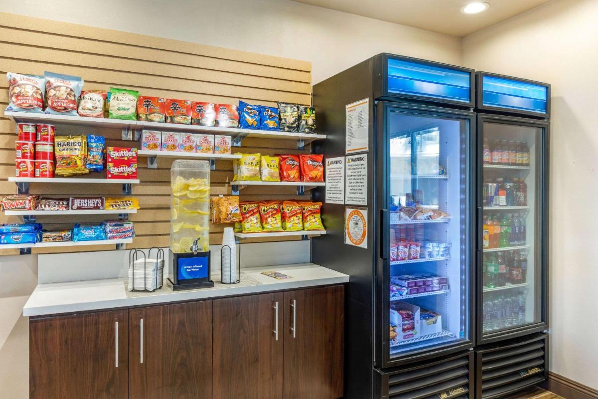 Comfort Inn & Suites Orange County John Wayne Airport - Housity