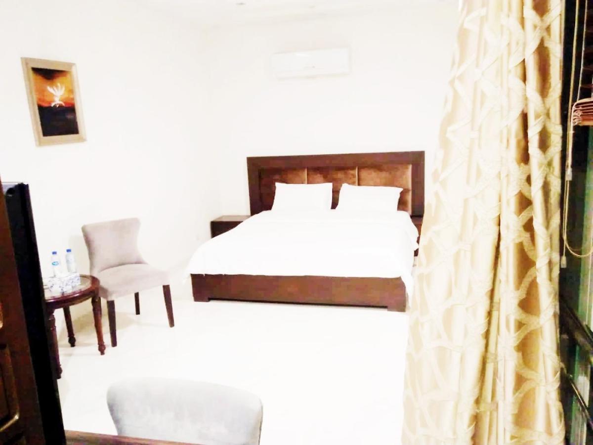 Jade Dragon Hotel DHA Lahore - Housity
