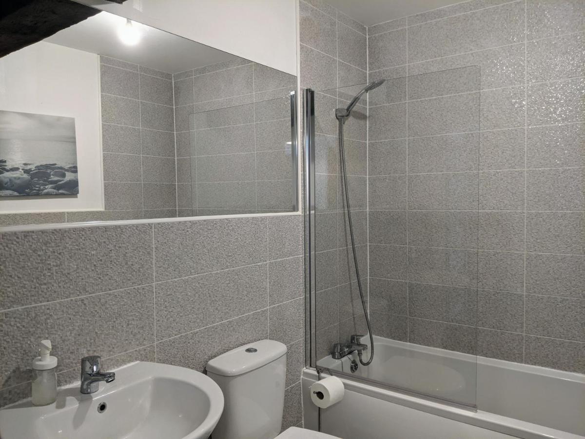 Riverside Apartment York - Housity