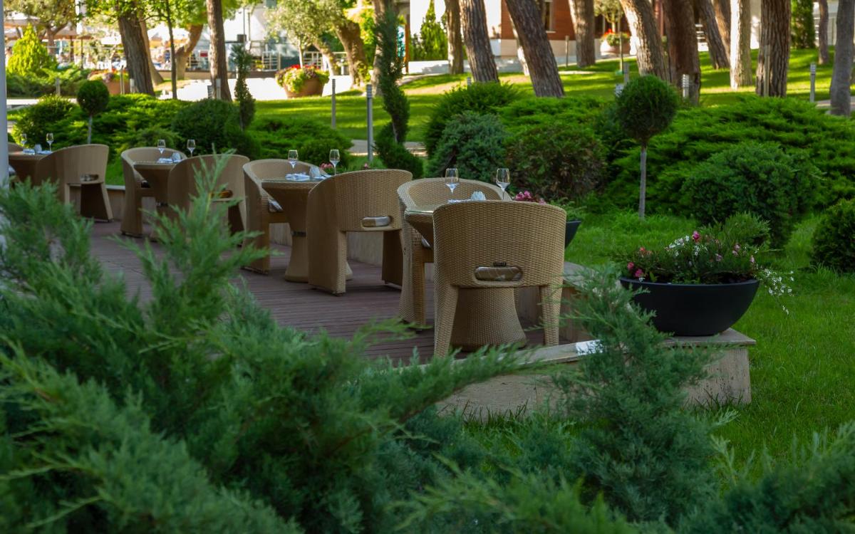 Primorie Grand Resort Hotel 5* - Housity