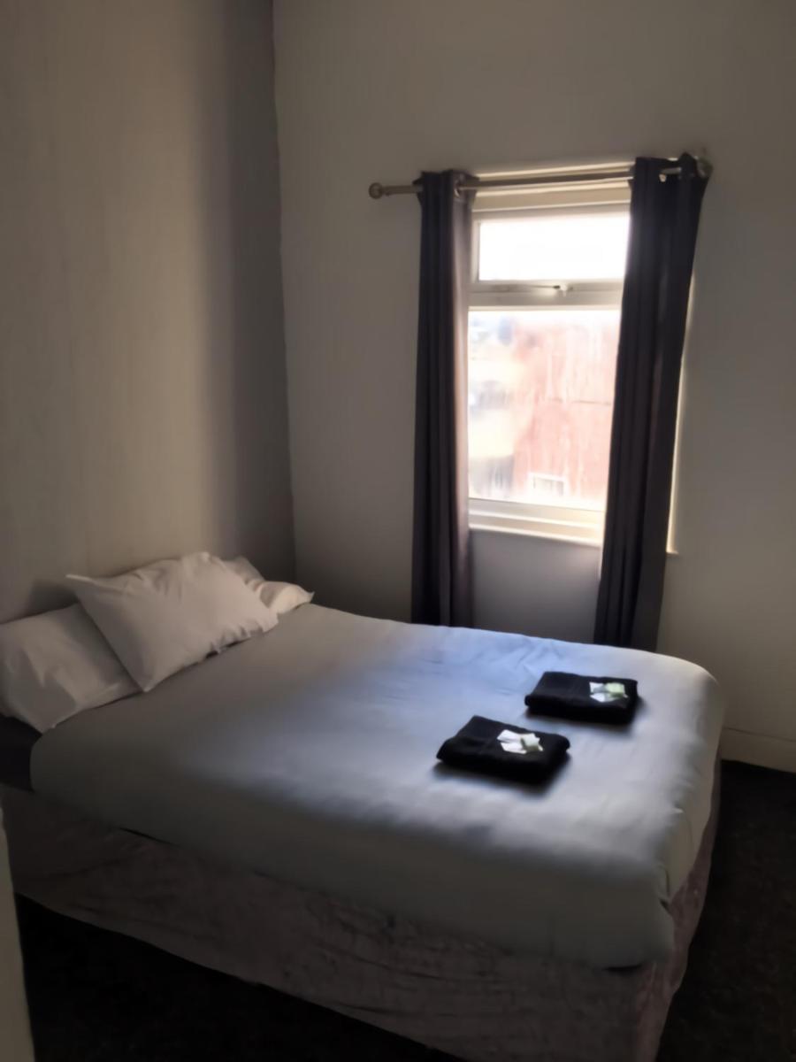 MyRoomz Seaview Hotel - Housity