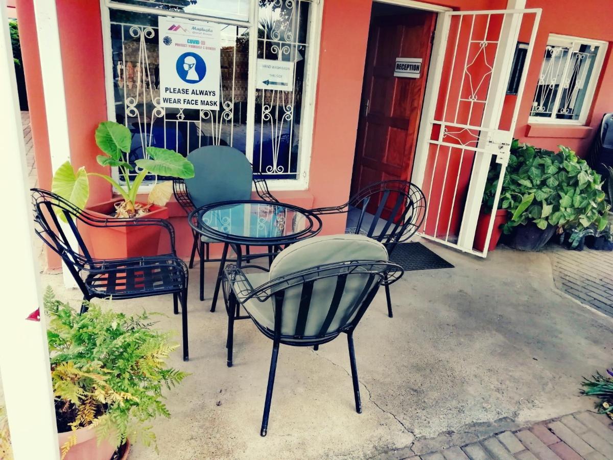 Mashusha Bed & Breakfast - Housity