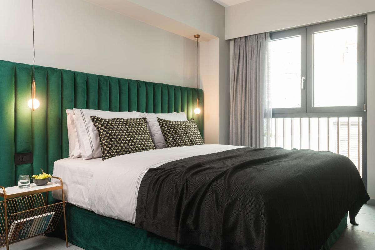 11 Enteka Acropolis Suites - Hizvo