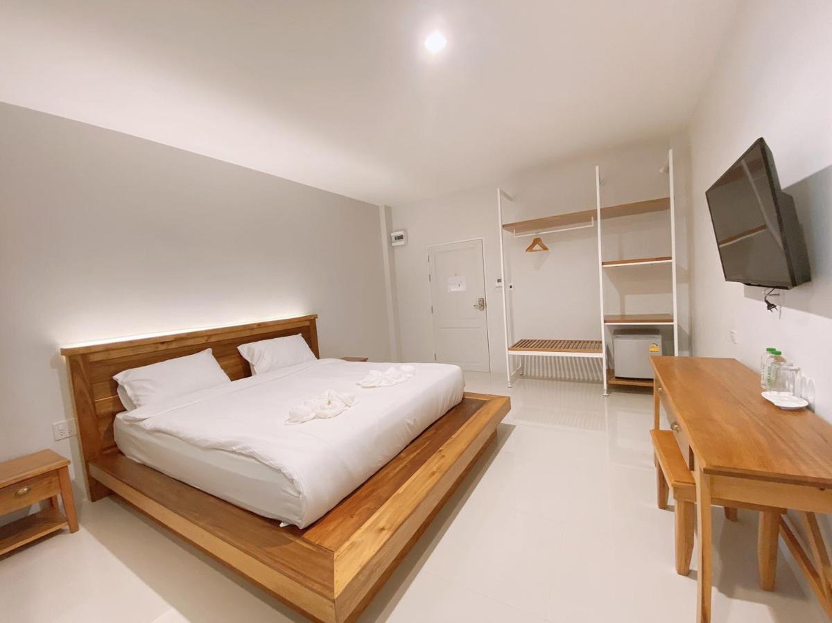 Greenish Ranong Hotel - Housity