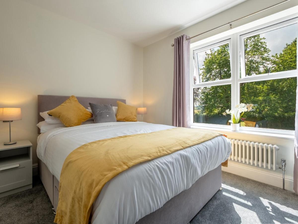Routhorpe House - Housity