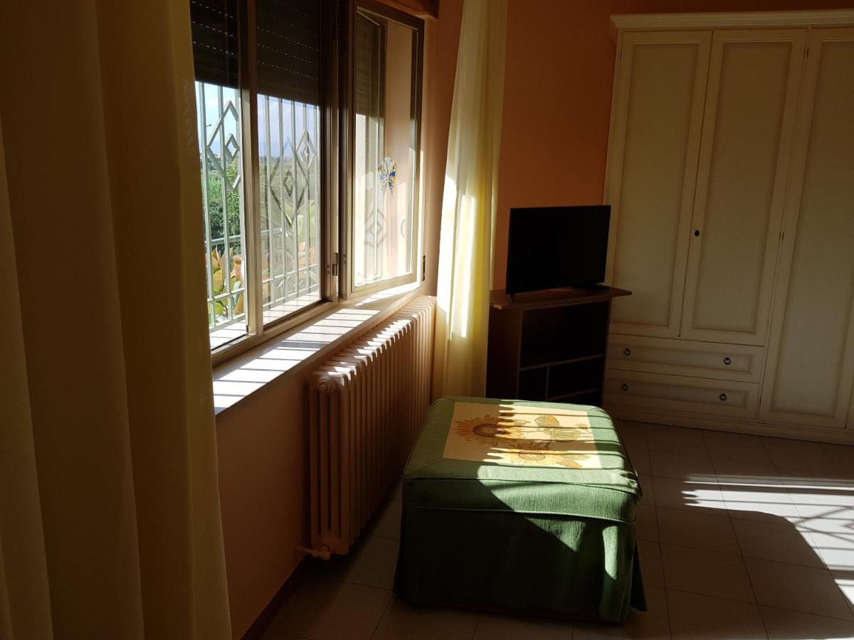 Stylish Apt TERINA - Le Lincelle, Lamezia - bright, spacious, elegant and with terrace - Housity