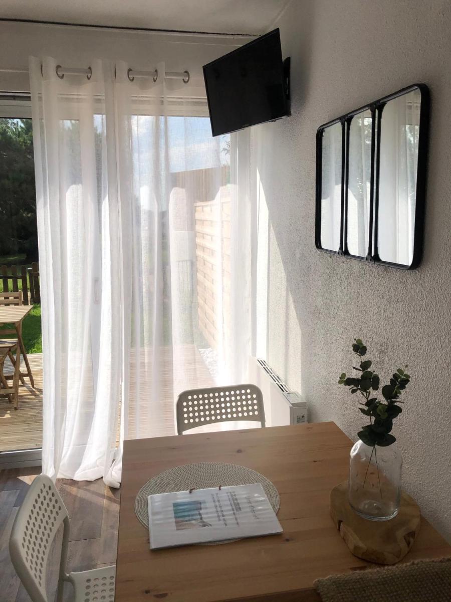 Charmant studio à 400m de la plage avec piscine - Hizvo