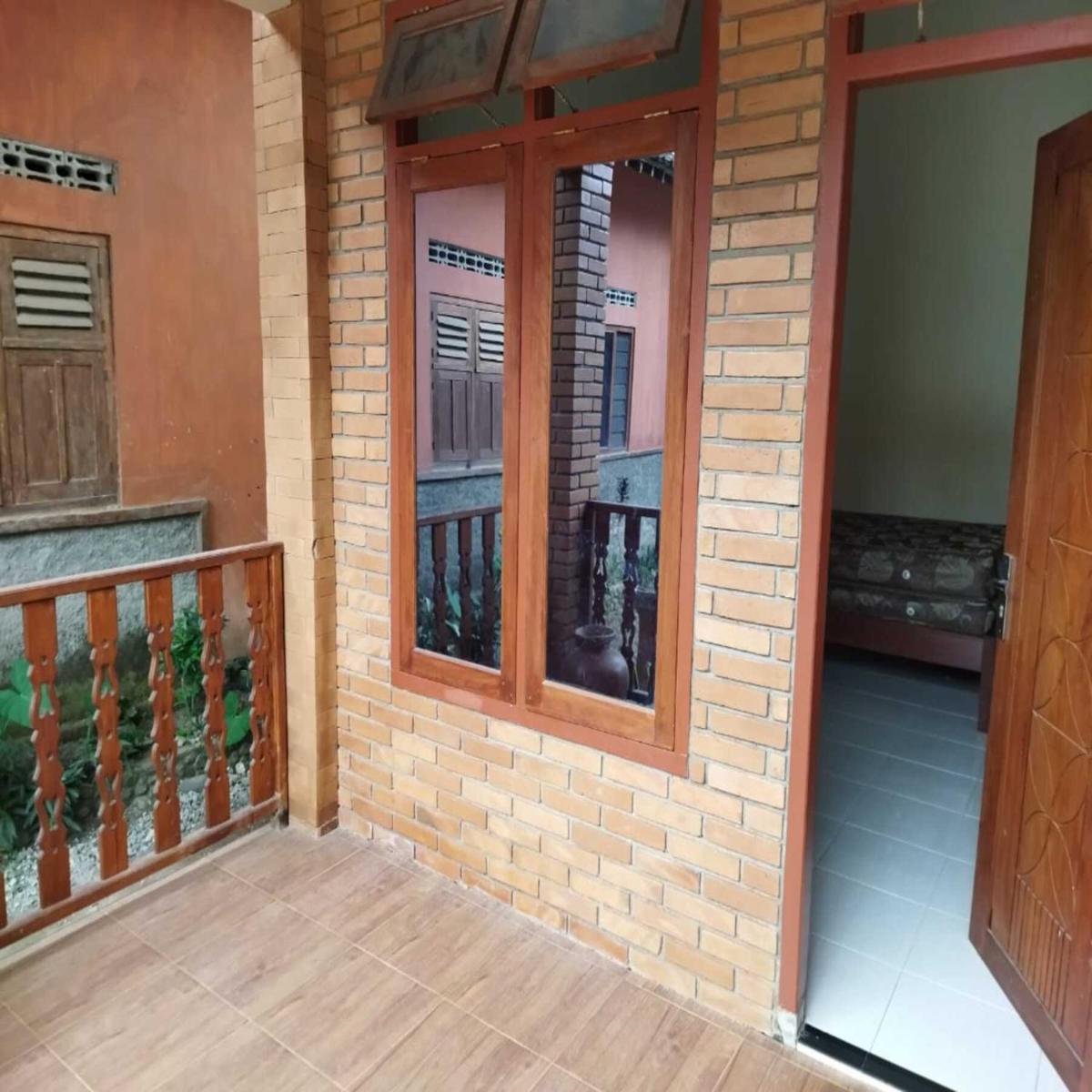 Borobudur Kampung Homestay - MUFID MAS'UD - Housity