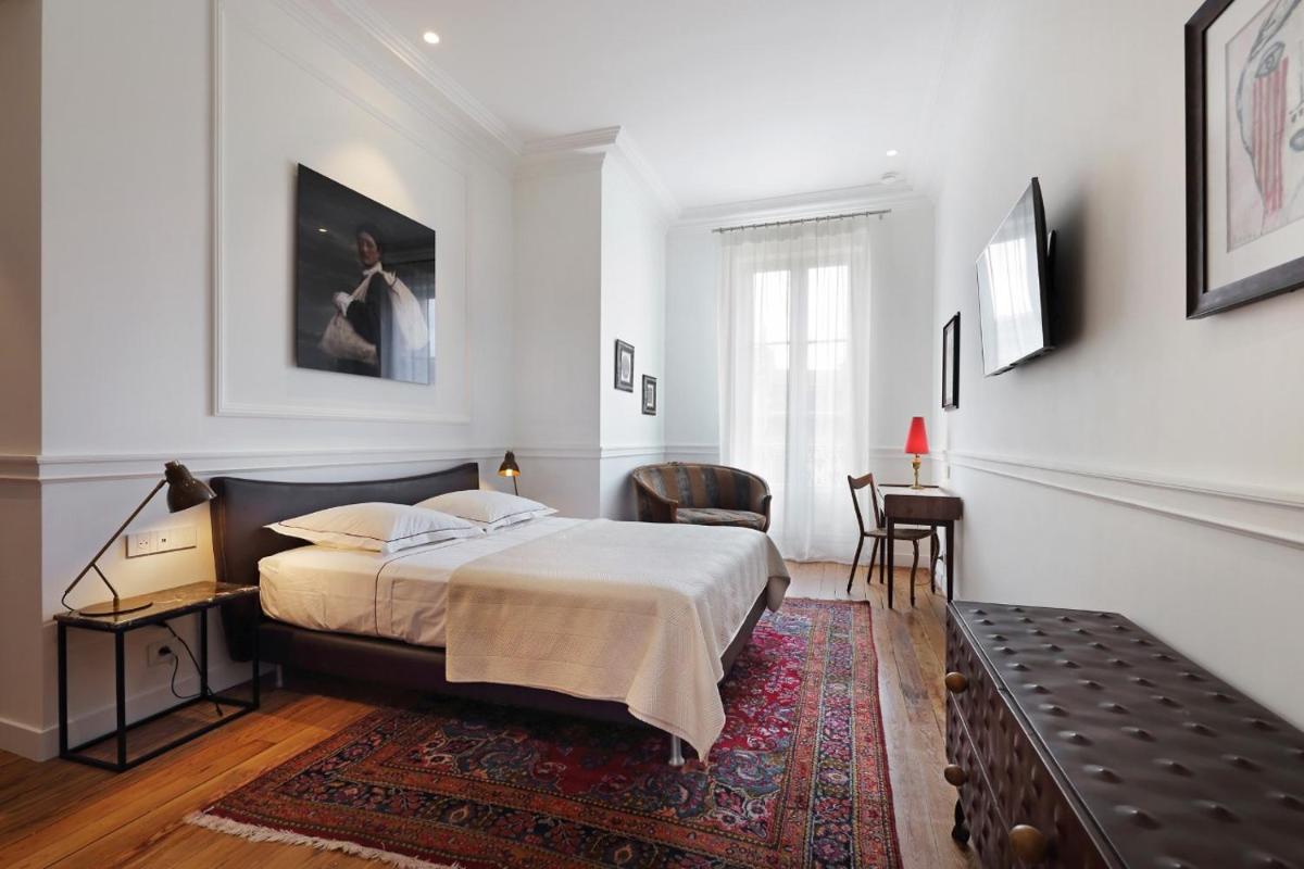 Le Clou de Louis - Housity