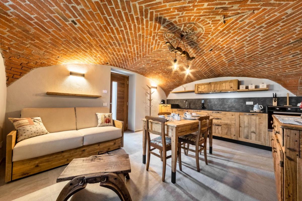 Maison Duc Apartments Alloggio ad uso turistico - VDA - JOVENÇAN - 0003 Alloggio ad uso turistico - VDA - JOVENÇAN - 0004 - Housity